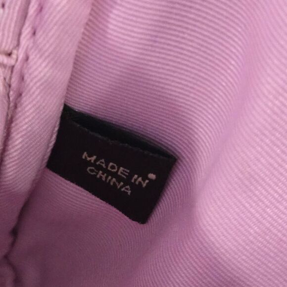 🐢 Coach Pink Patent leather camera bag!! - Picture 11 of 11